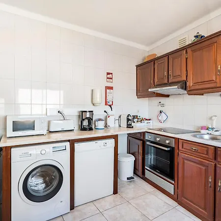 Casal Ventoso Apartamento *
